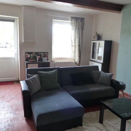 Jolie Maison Pour 4 A 6 Personnes Ellon Buitenkant foto